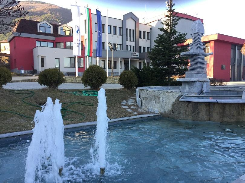 Сапарева баня на мушката на Икономическа полиция 