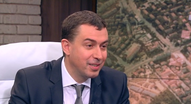 Главният архитект на София маха климатиците на президенството и МС 