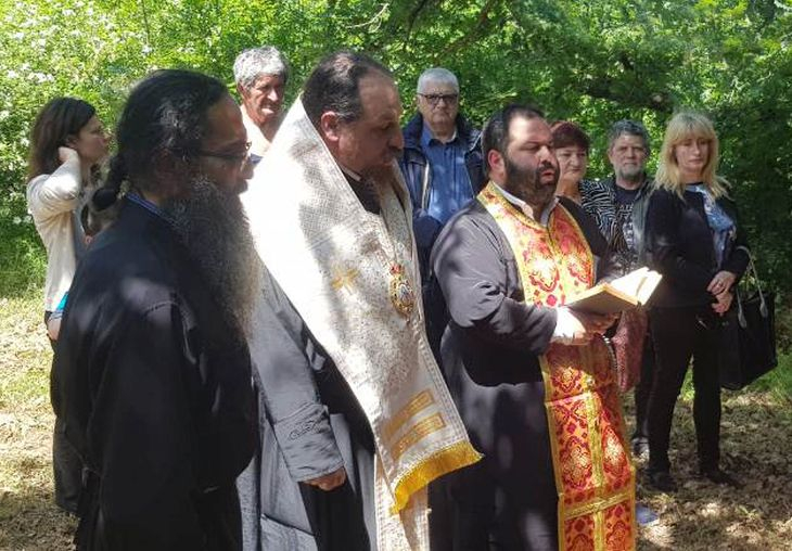 Председателят на Комисията по икономическа политика и туризъм в Народното събрание инж. Петър Кънев присъства на църковния празник в местността „Аязмото“ край Ахтопол