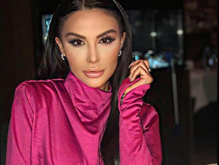 Палава: Моника Валериева се кълчи гола в леглото (СНИМКА 18+)