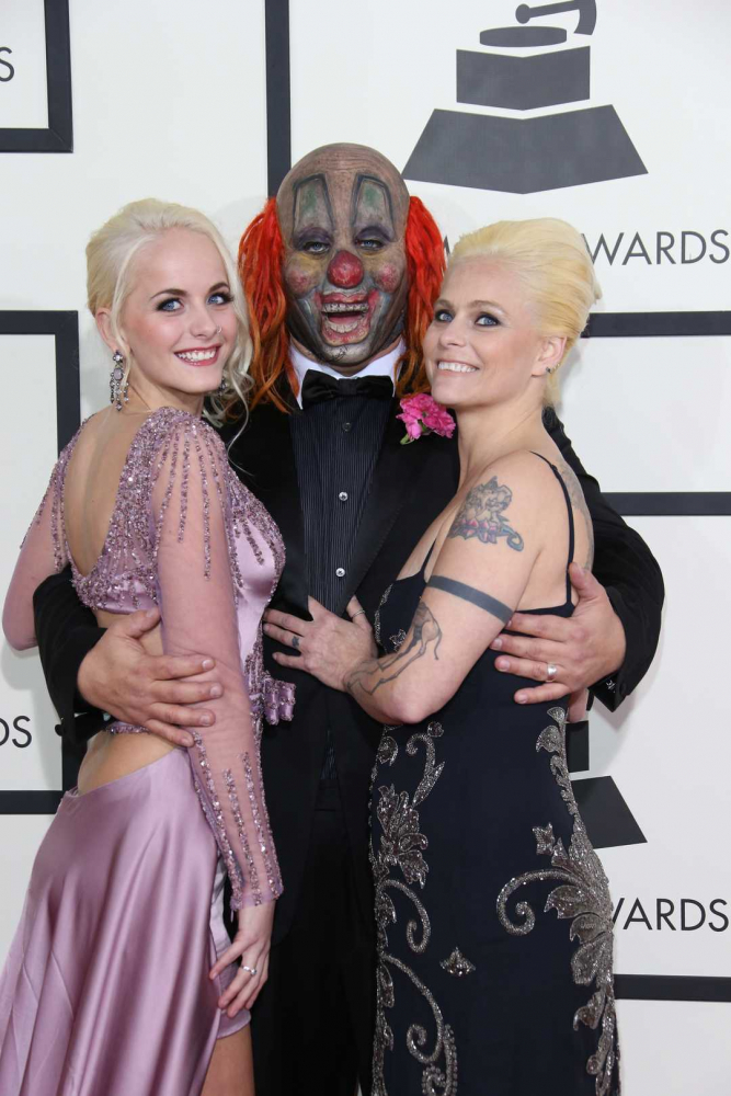 Шок за барабаниста на Slipknot! Аутопсия разкри от какво е умряла дъщеря му