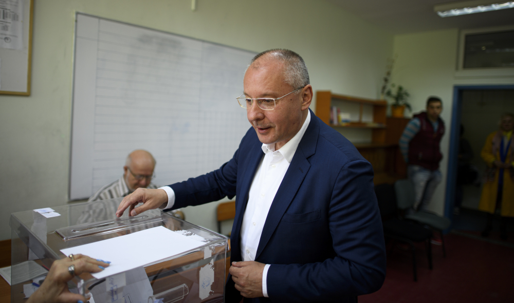 Станишев: Гласувайте! Днес е денят, в който можем да променим България!