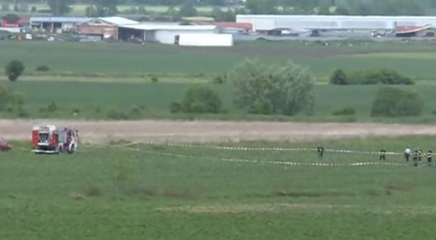 Първи СНИМКИ и ВИДЕО от зловещата авиокатастрофа с 2 трупа край Ихтиман
