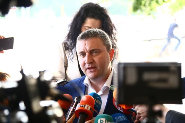 Горанов с изключително важна икономическа новина за българите