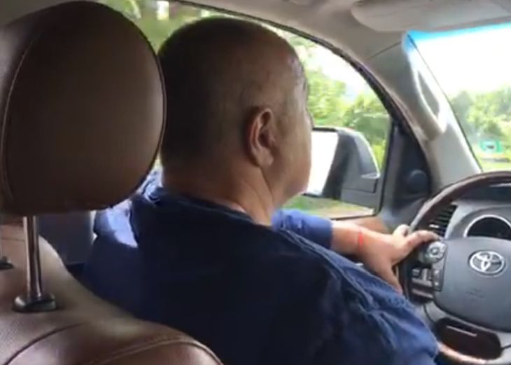 ВИДЕО след изборите: Борисов вози Дончев, Нанков и Горанов далеч от София, а те бъбрят за...