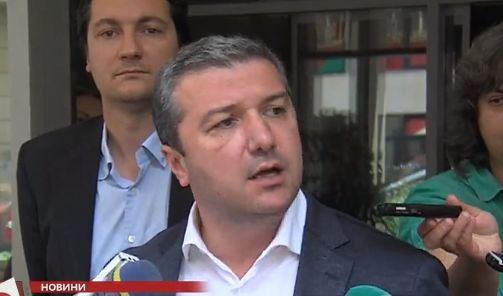 Извънредно! От БСП искат нова оставка