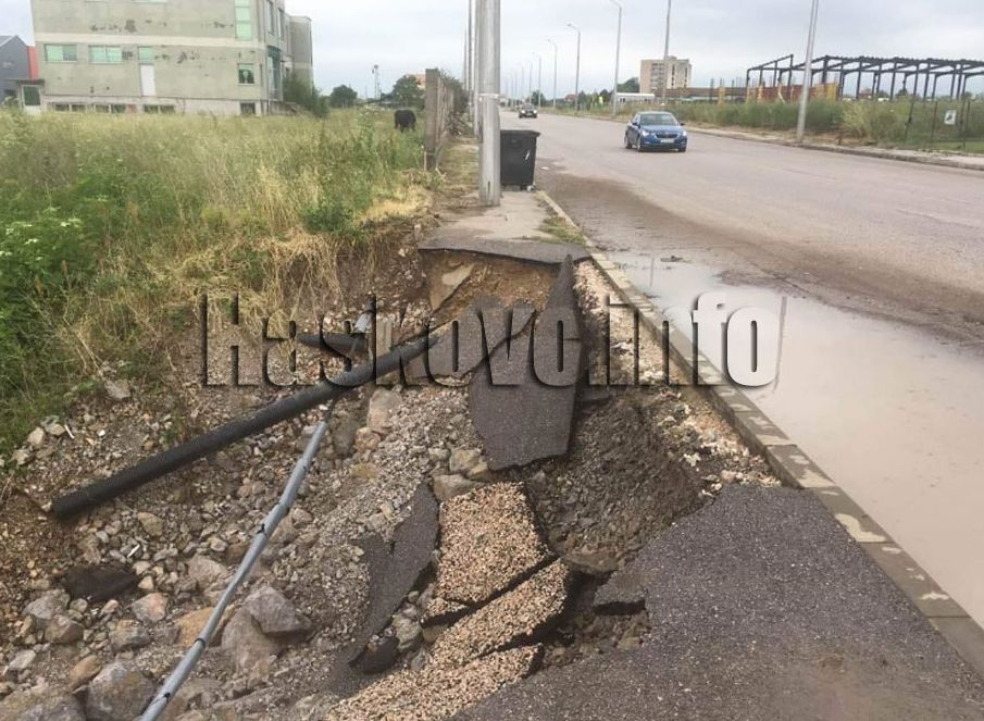Водният ад прекъсна сватба в Хасково