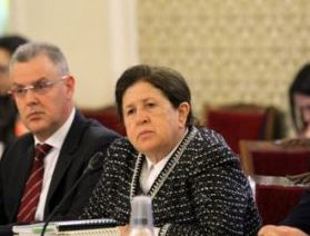 Шефката на ЦИК: Квадратчето „Не подкрепям никого“ вече няма смисъл