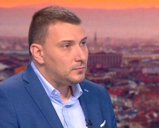 Шеф в ГДНП, участвал в издирването на звяра от Костенец, с нови разкрития за акцията