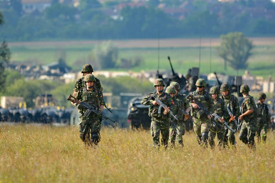 НАТО започна големи военни маневри в България, Унгария и Румъния
