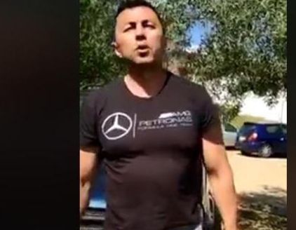 Само в БЛИЦ: Габровец опитва да продаде скъпарски Mercedes ML 350 по скандален начин! (ВИДЕО 18+)