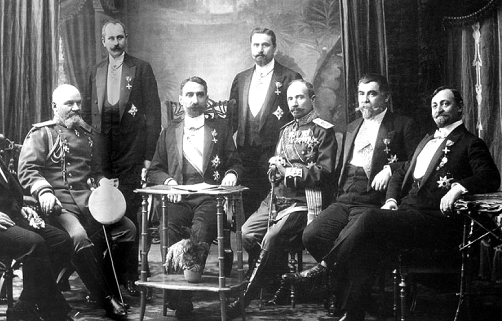 Лицемерна дипломация, лошо управление и Балканският съюз са класически пример  на измяна спрямо родината ни