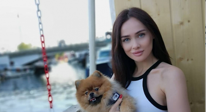 Турчин смля от бой известна сръбска топмоделка, обезобразена е! (СНИМКИ 18+)