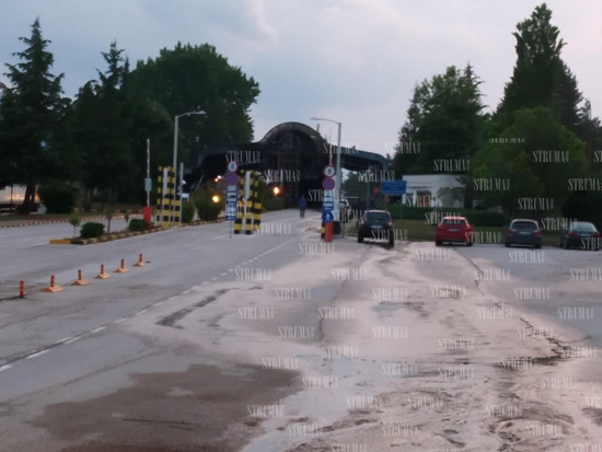 Зловещи СНИМКИ и ВИДЕО от опустошения граничен пункт „Златарево“