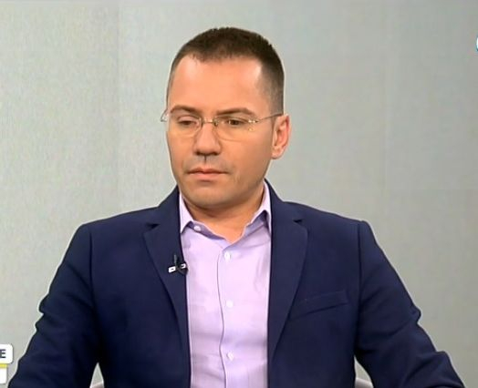 Джамбазки с остри думи за „фантастиката“ на Волен Сидеров и гей парада