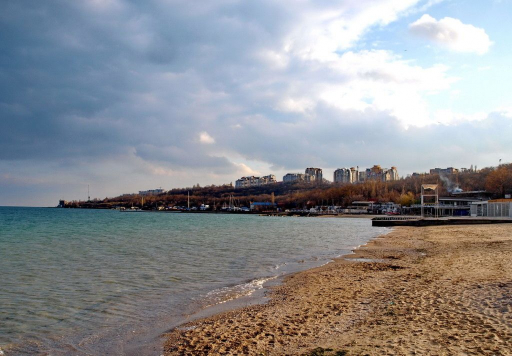 Вижте как Черно море позеленя (СНИМКИ)