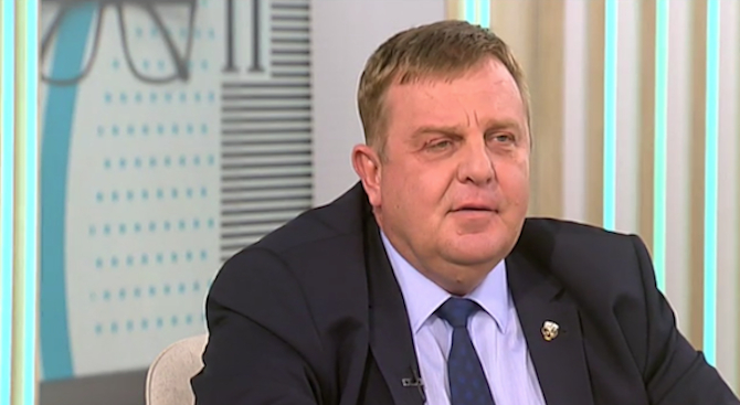 Каракачанов отговори на Сидеров и даде нова информация за самолетите F16