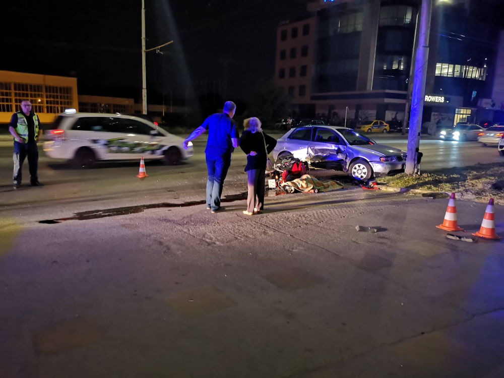 Само в БЛИЦ: Трагедията със загиналия моторист във Варна е неописуема! (СНИМКИ)