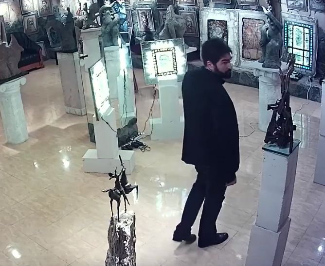 Виждали ли сте този господин? Ставри Калинов го издирва заради нещо много гнусно (ВИДЕО)