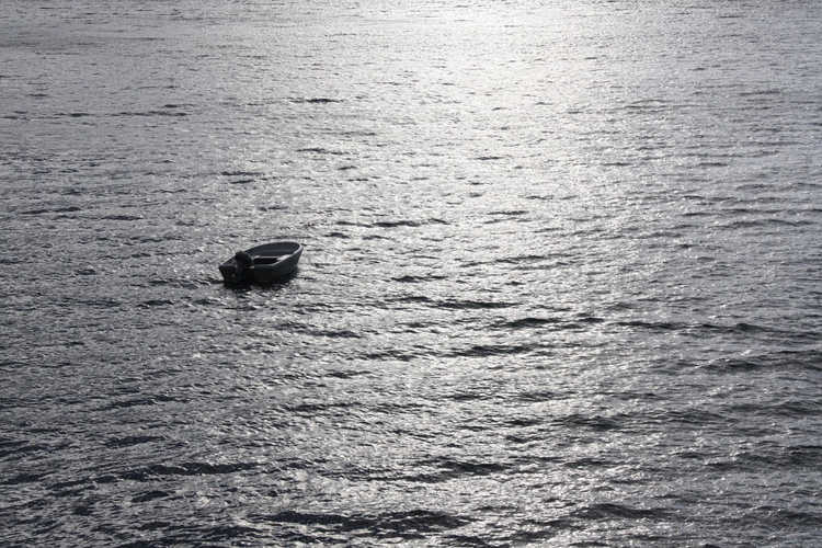 Уникален случай! Старец 4 дни бедства само с пояс в открито море без храна и вода, но оцеля (СНИМКИ) 