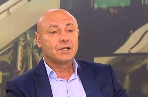 Собственикът на българския самолет, едва не се разпаднал във въздуха, с невероятна версия за инцидента! 
