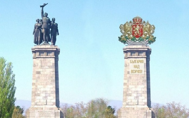 Архитект предлага нова визия за паметника на Съветската армия в София