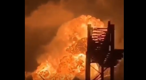 Мощен взрив във Филаделфия! Гори нефтен завод (ВИДЕО)