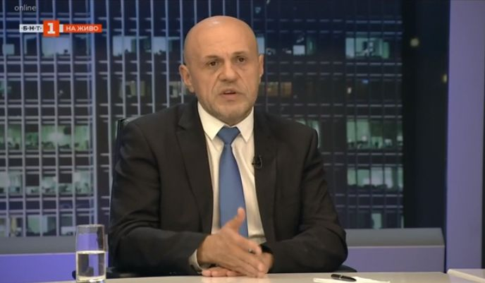 Драгомир Стойнев и Томислав Дончев влязоха в остър дебат (СНИМКИ)