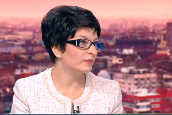 Десислава Атанасова обяви кога ще се сложи край на драмата с партийната субсидия 