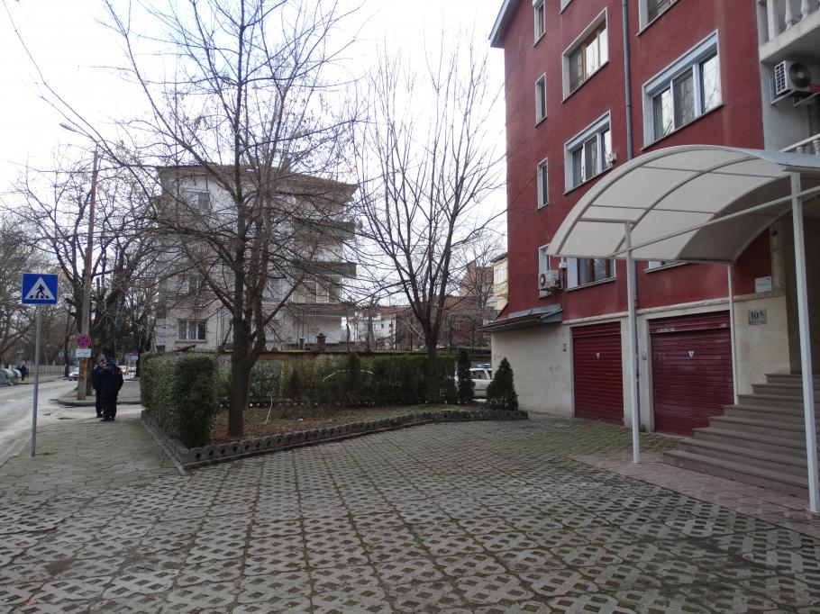 Зловеща прокоба тегне над пловдивската кооперация, където намериха трупа на Йордан