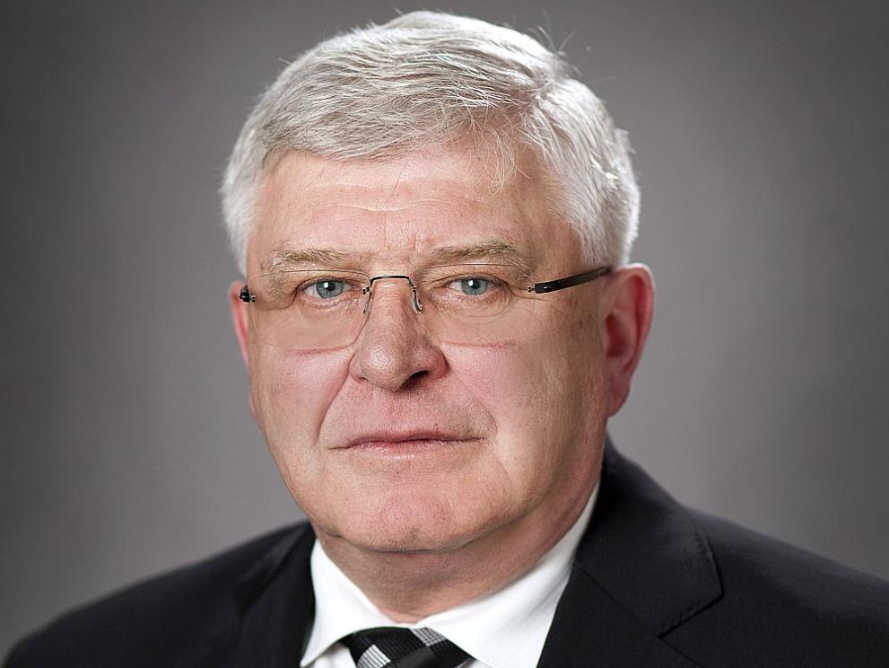 Министър Ананиев съобщи важна новина за болниците във Видин, Враца и Монтана