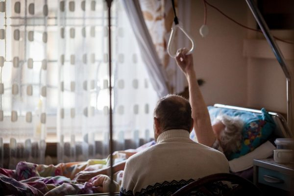 Смъртта е на прага: Тези 4 неща чувстват хората, преди да умрат