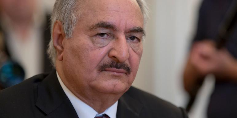 Армията на Хафтар готви въздушни удари по Триполи
