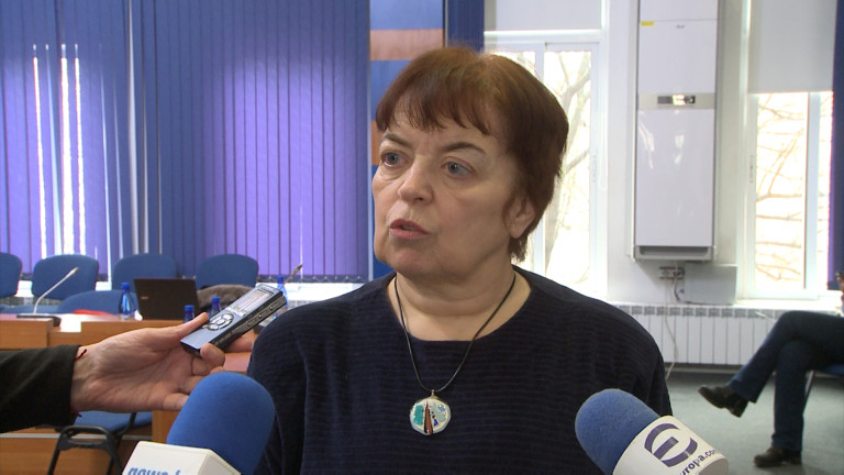 Проф. Нина Дюлгерова: Ръкуването между Тереза Мей и Путин беше между гузен и достоен човек 