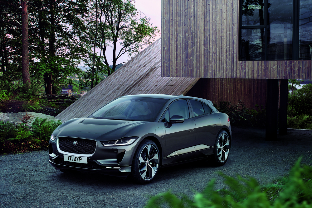 Световен и европейски автомобил на годината Новият Jaguar I-PACE