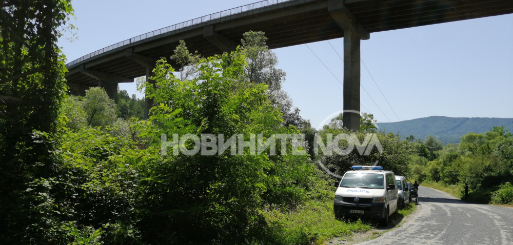 Първи СНИМКИ и подробности за страшната трагедия с детето, хвърлено от мост в Габрово 