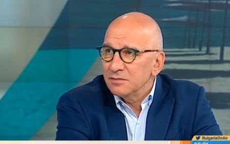 Хампарцумян обясни възможно ли е икономиката да мине "на светло" до няколко години