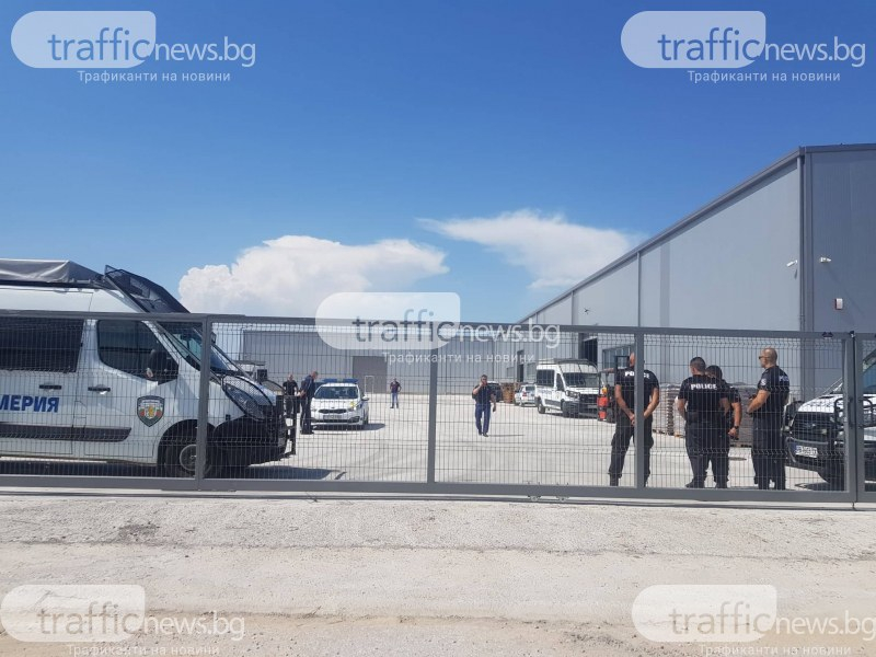 Борисов лично инспектира разбитата фабрика за цигари в Труд, нямала аналог в България (СНИМКИ)