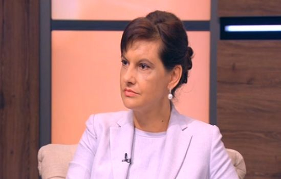 Дариткова повдигна завесата около предстоящия форум на ГЕРБ, ще хвърчат глави 