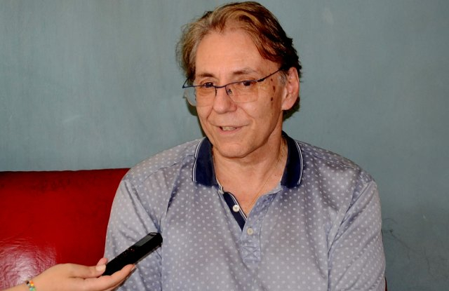 Невероятната история на един българин: Зъболекарят  д-р Петър Овчаров надхитри ДС и стана милионер