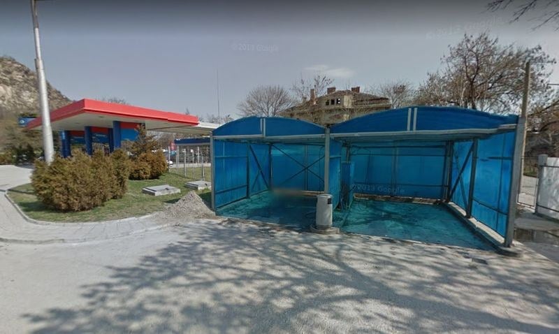 Данъчните налазиха автомивките в Пловдив