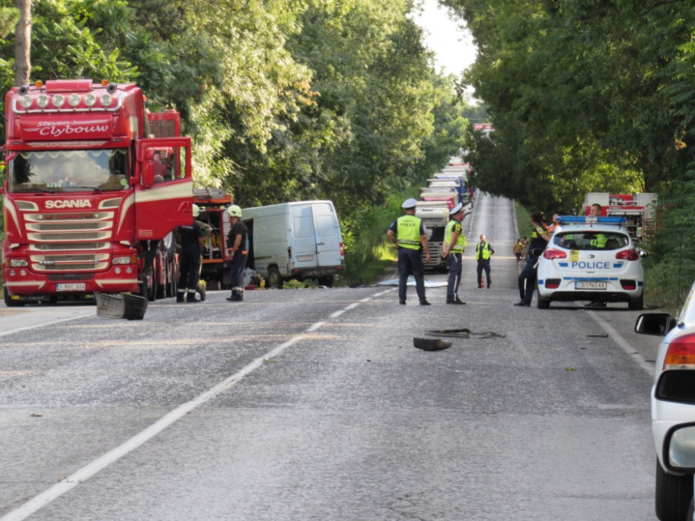 Смразяващи първи КАДРИ от касапницата с жертва край Русе 