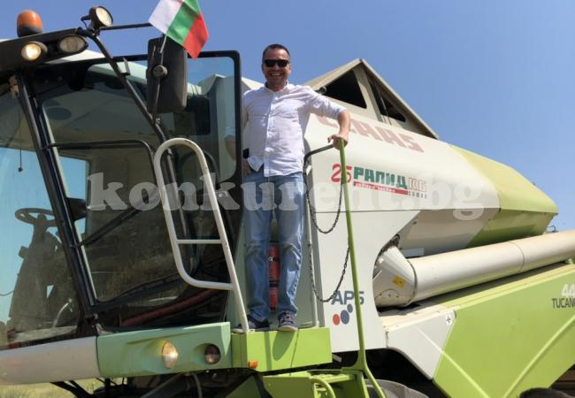 Ангел Джамбазки подкара страшен звяр сред житата (СНИМКИ)