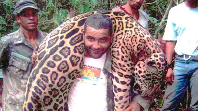 Над 1000 убийства са извършили зъболекар и екипът му