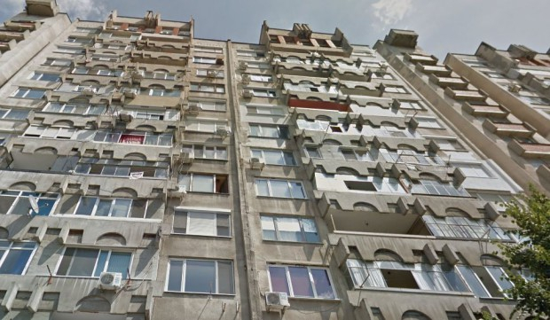 Жена скочила от 9-тия етаж на Гиганта в Пловдив