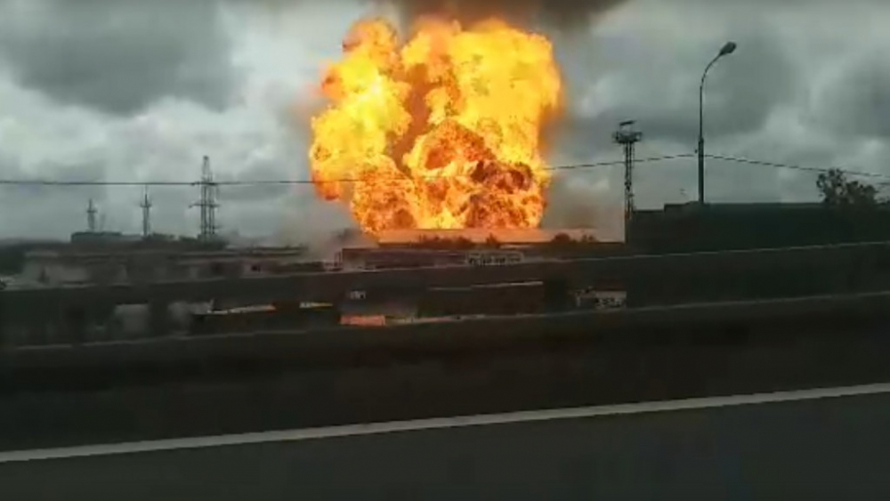 ВИДЕО от дрон показва целия кошмар на пожара в руската ТЕЦ