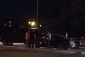Завря от полиция и мутри след зрелищна катастрофа по тъмна доба в Бургас (СНИМКИ)