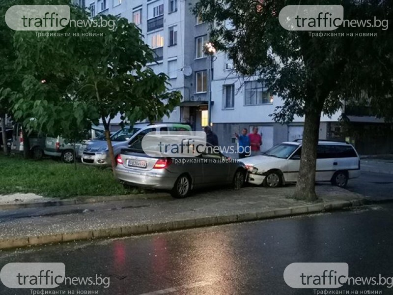 Пловдивчанка с Мерцедес избяга от ПТП, но си го получи