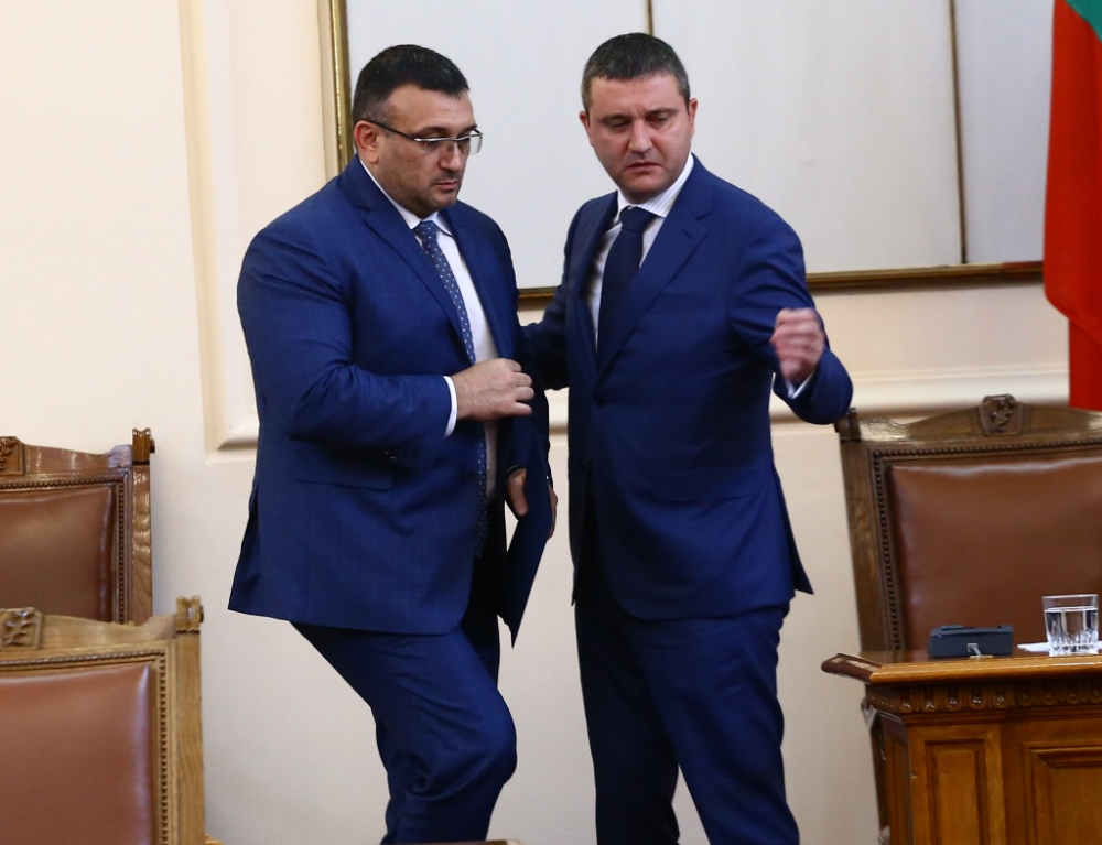 От последните минути: Горанов и Маринов с важна информация за хакерската атака на НАП!