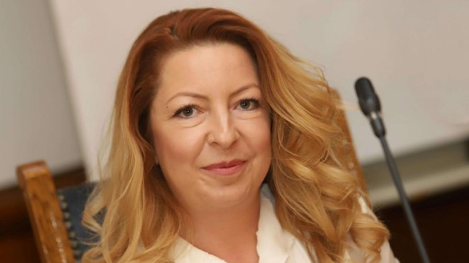 Блондинка е новият член на СЕМ от квотата на Парламента